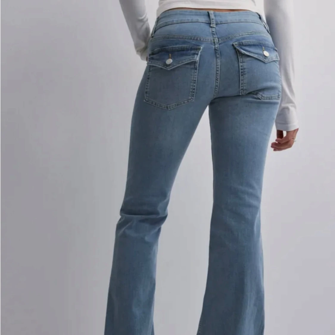 Bootcut jeans i ljusblå denim