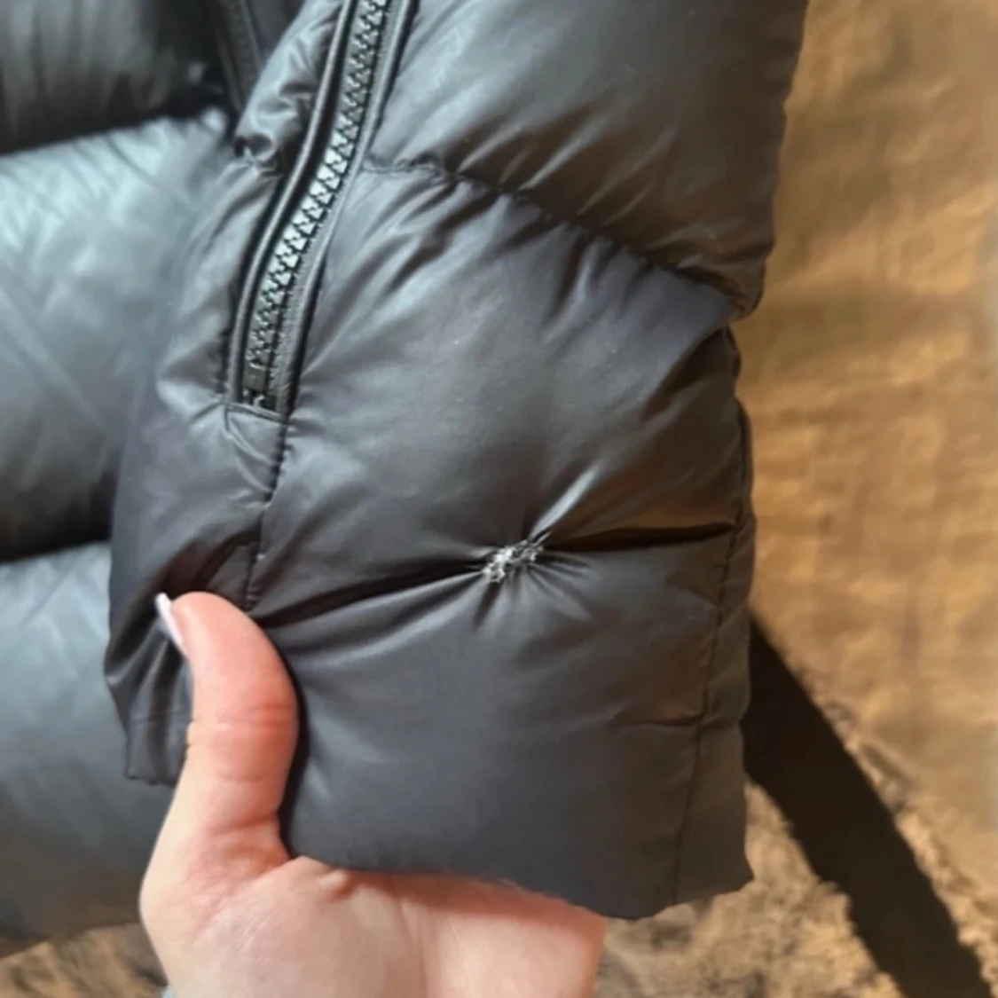 Svart dunjacka från Calvin Klein - 3