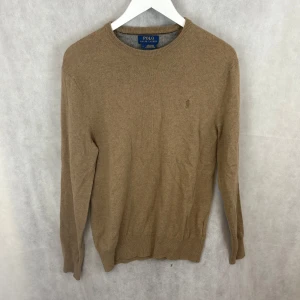 Ralph Lauren pullover - Fint skick! Modellen är 185 och bär M