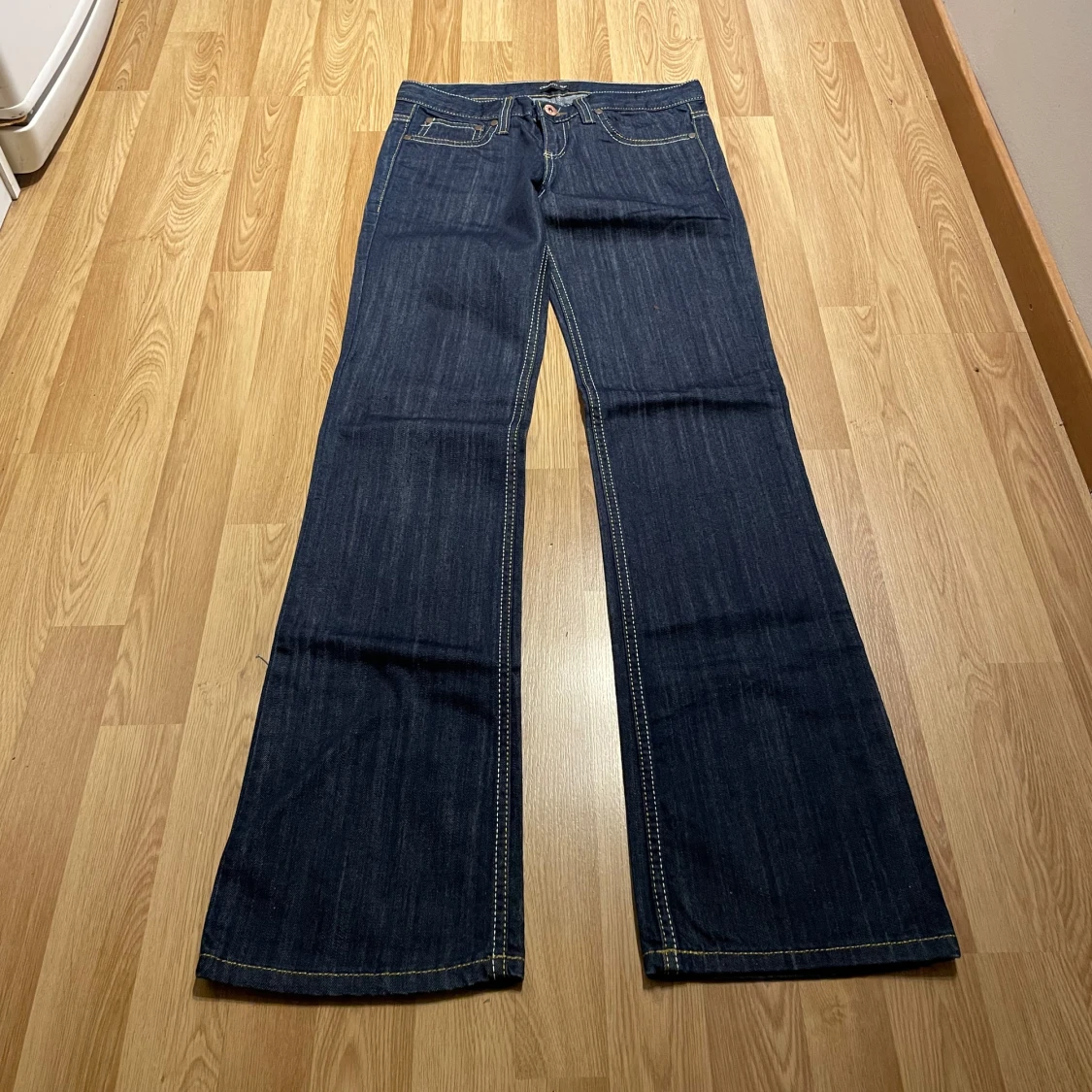 Lågmidjade bootcut jeans 
