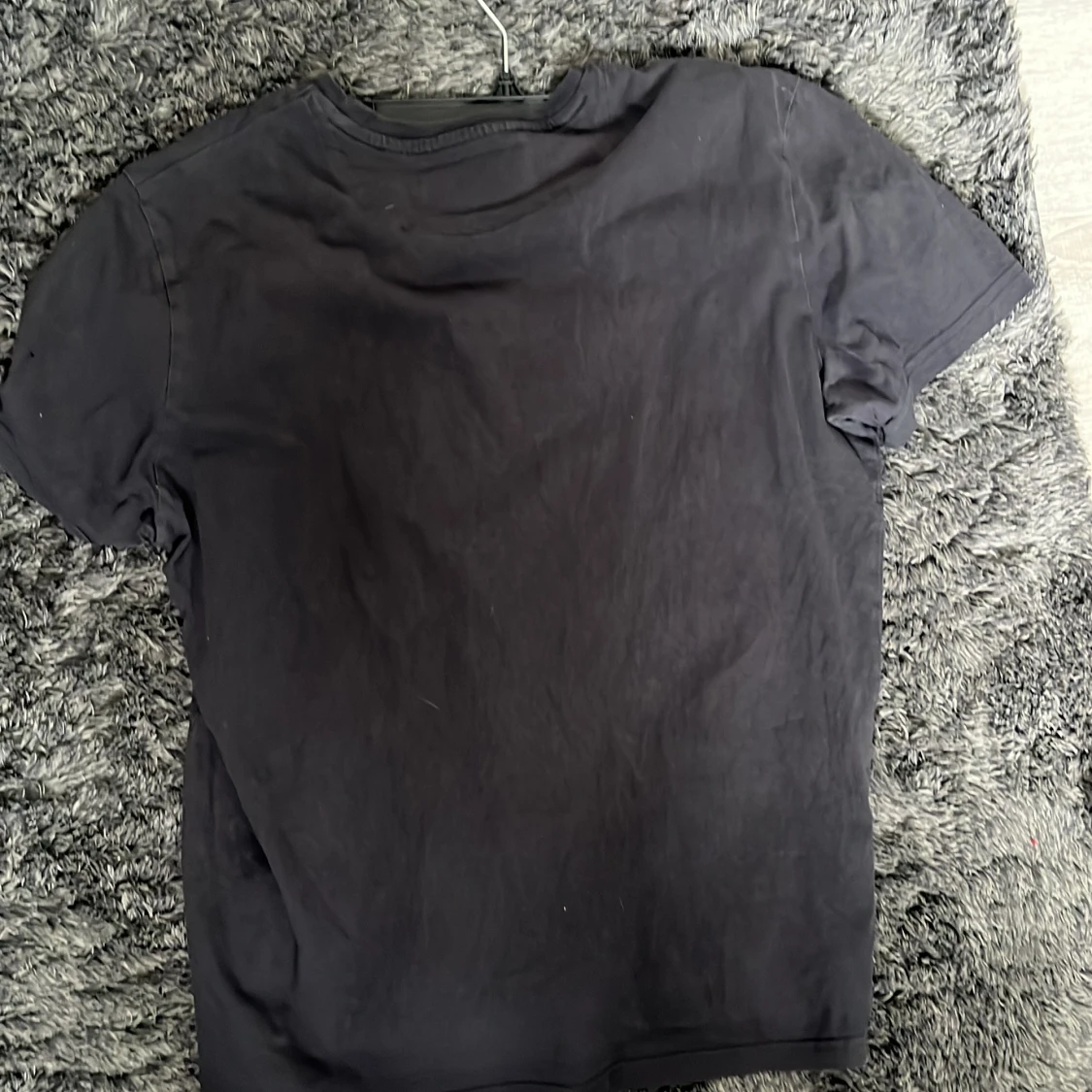 Svart t-shirt från Lyle & Scott - 1