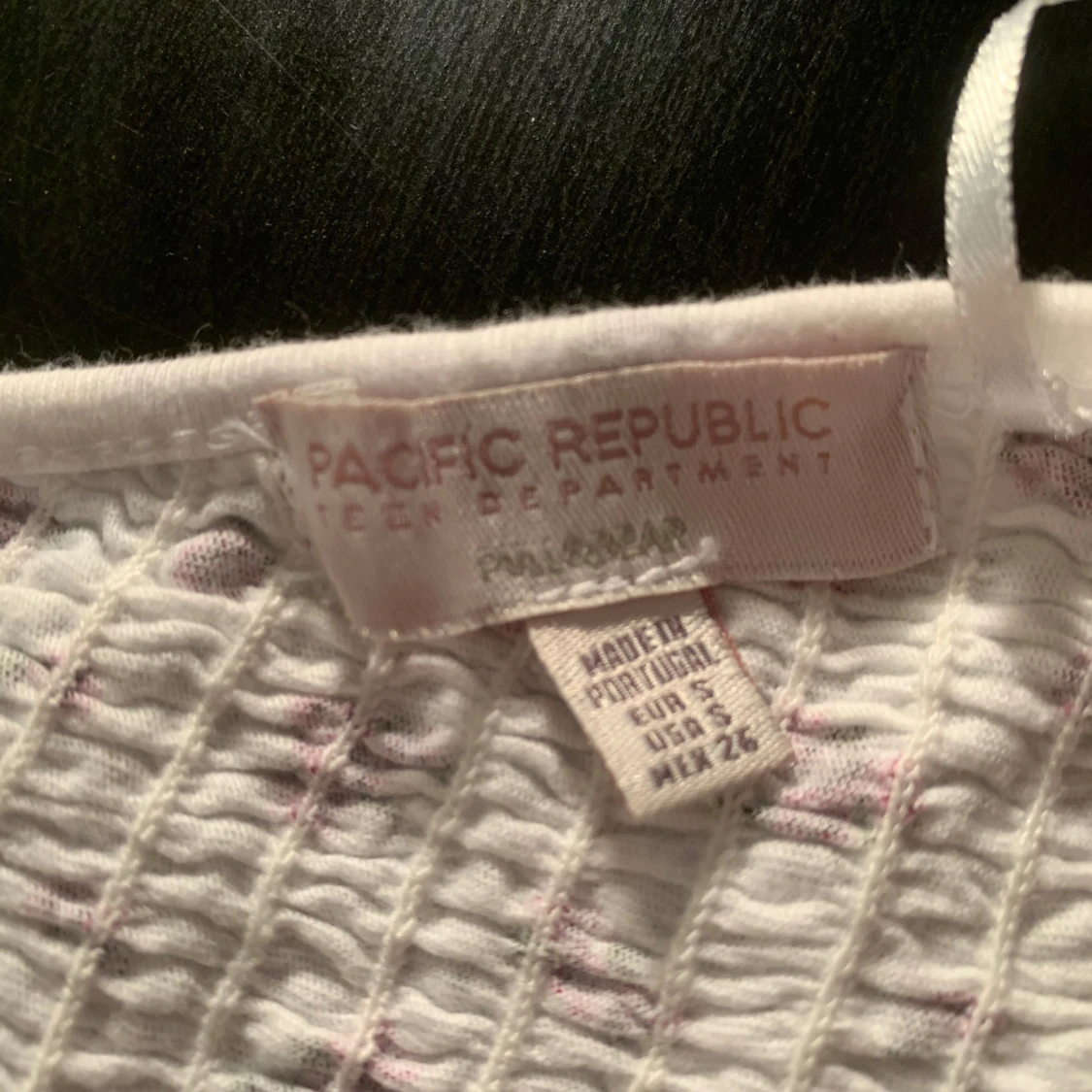 Vit blommig halterneck från Pacific Republic - 2