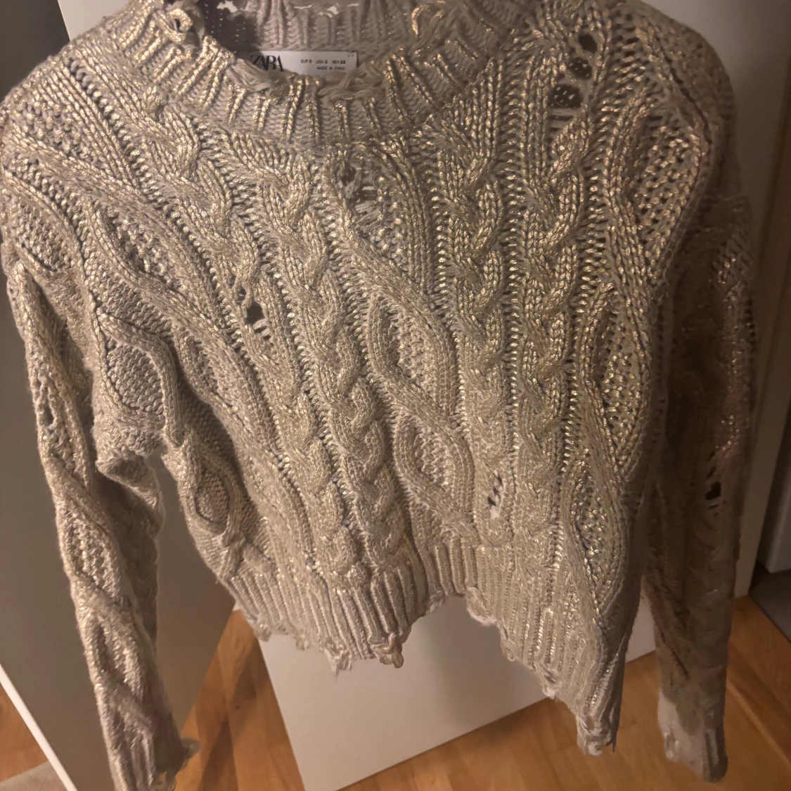 Beige stickad tröja från Zara - 1