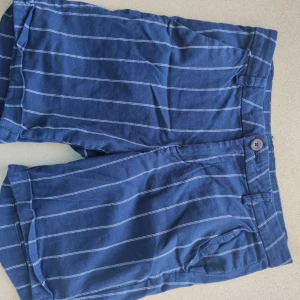Linne shorts  - Linne shorts , använda några gånger men är i bra skick 
