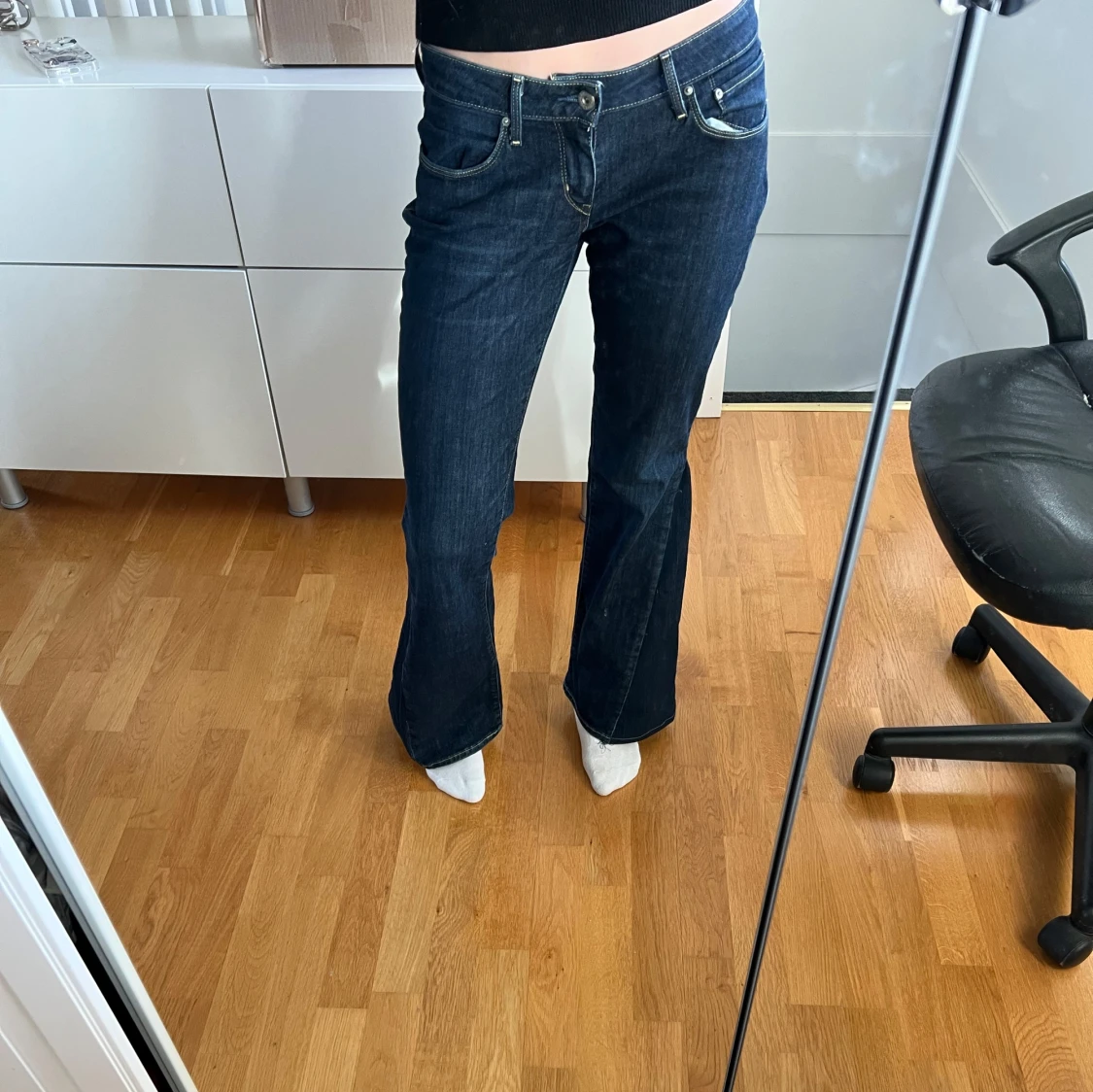 Vintage low rise jeans