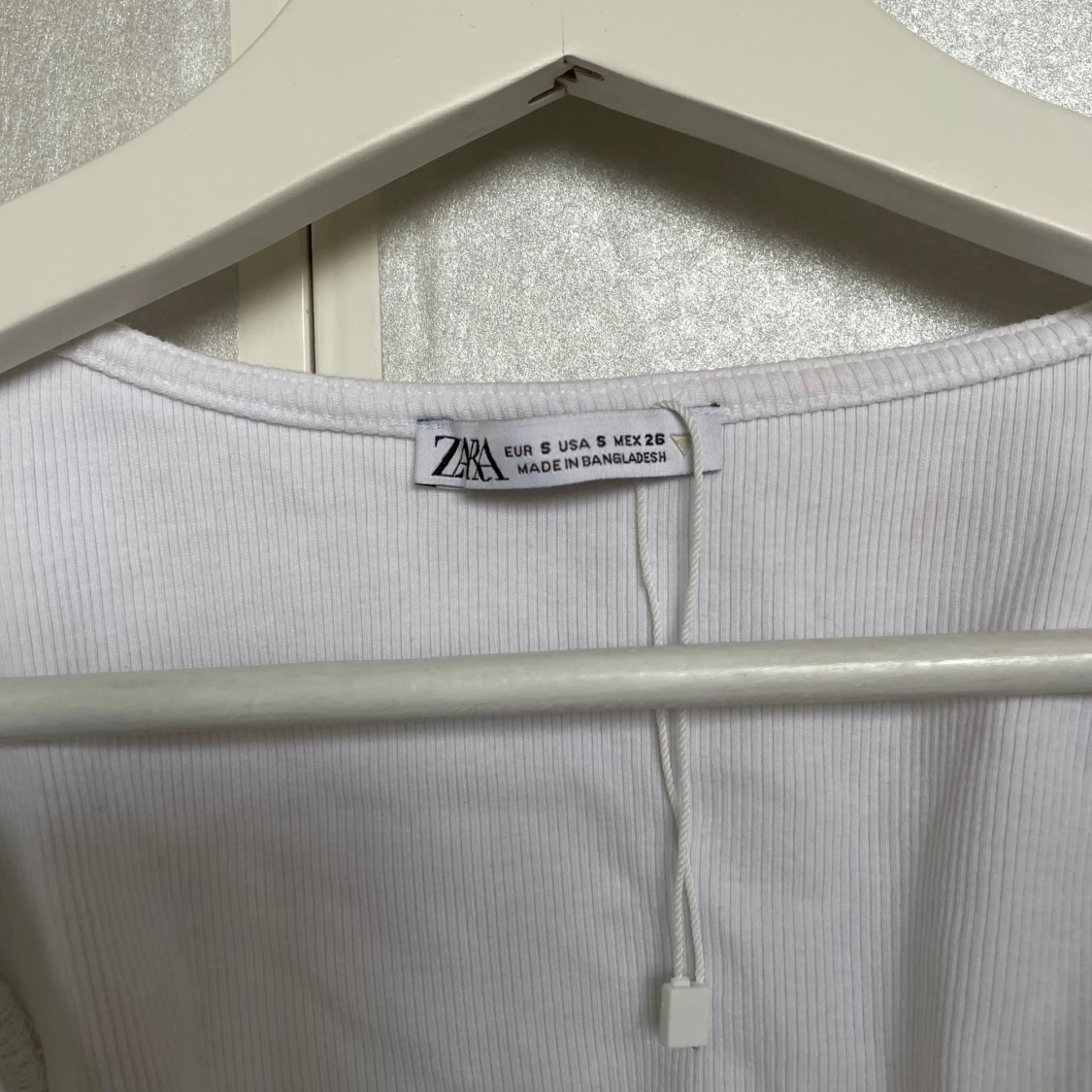 Vit ribbad topp från Zara💓 - 2