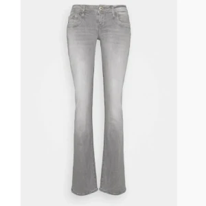 Grå ltb jeans valerie - Säljer mina jättefina ltb jeans i storlek 24/32💘💘