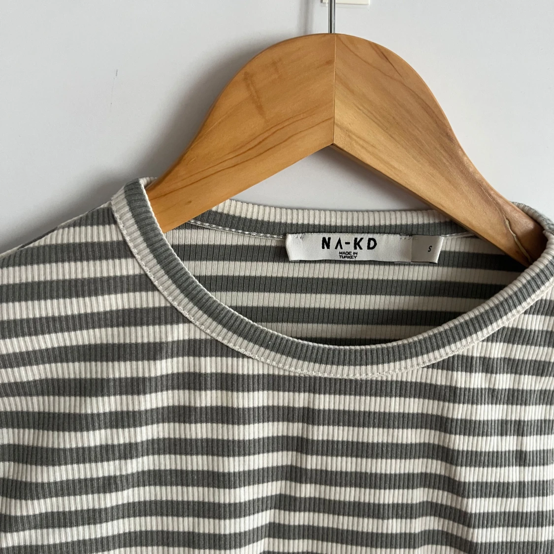 Randig croppad tröja från NA-KD - 2