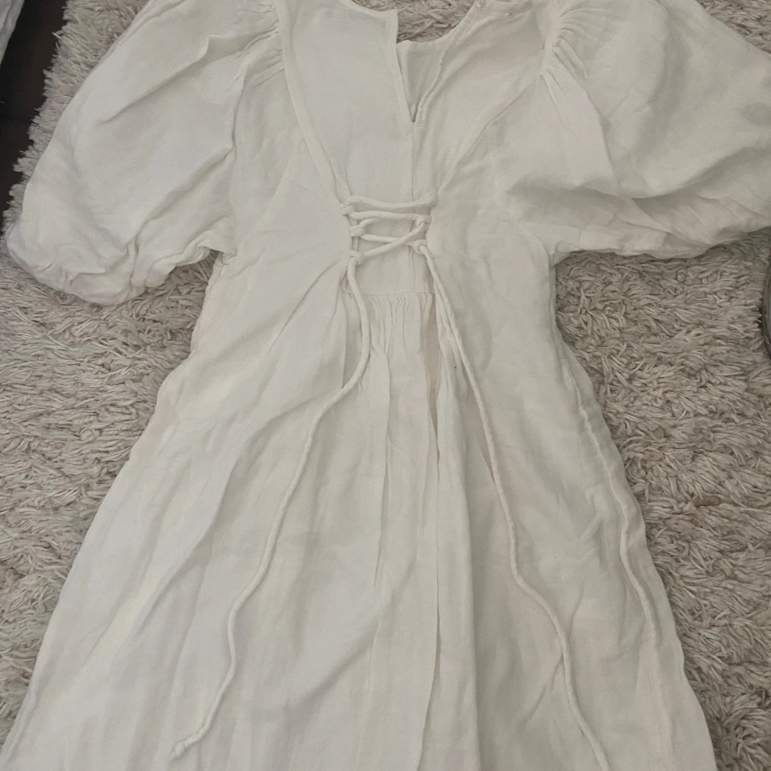 Vit klänning från BikBok - 2