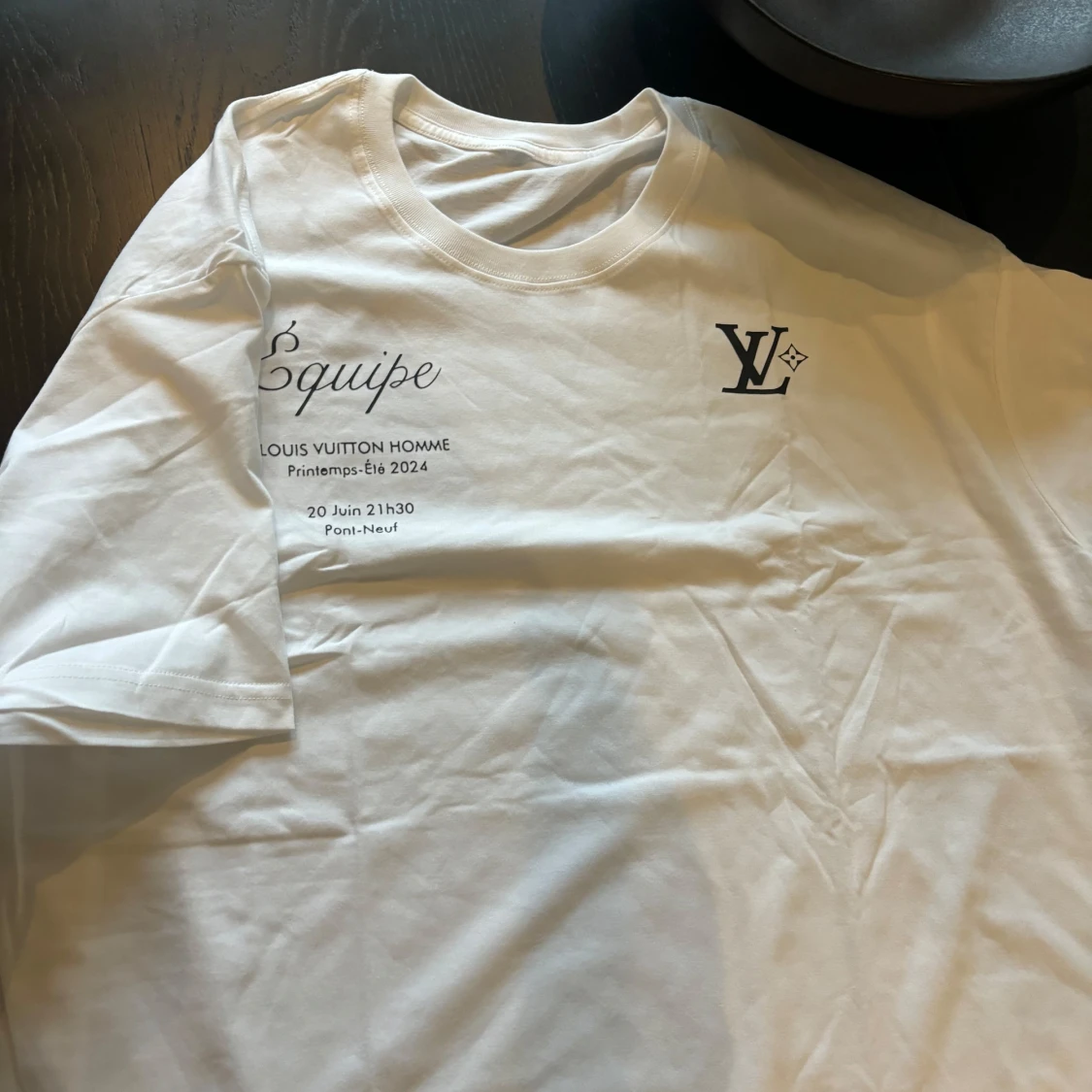 Vit t shitt från ny kollektion - 1