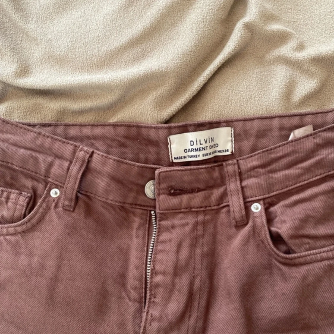 Bruna wide jeans från Chiquelle - 1