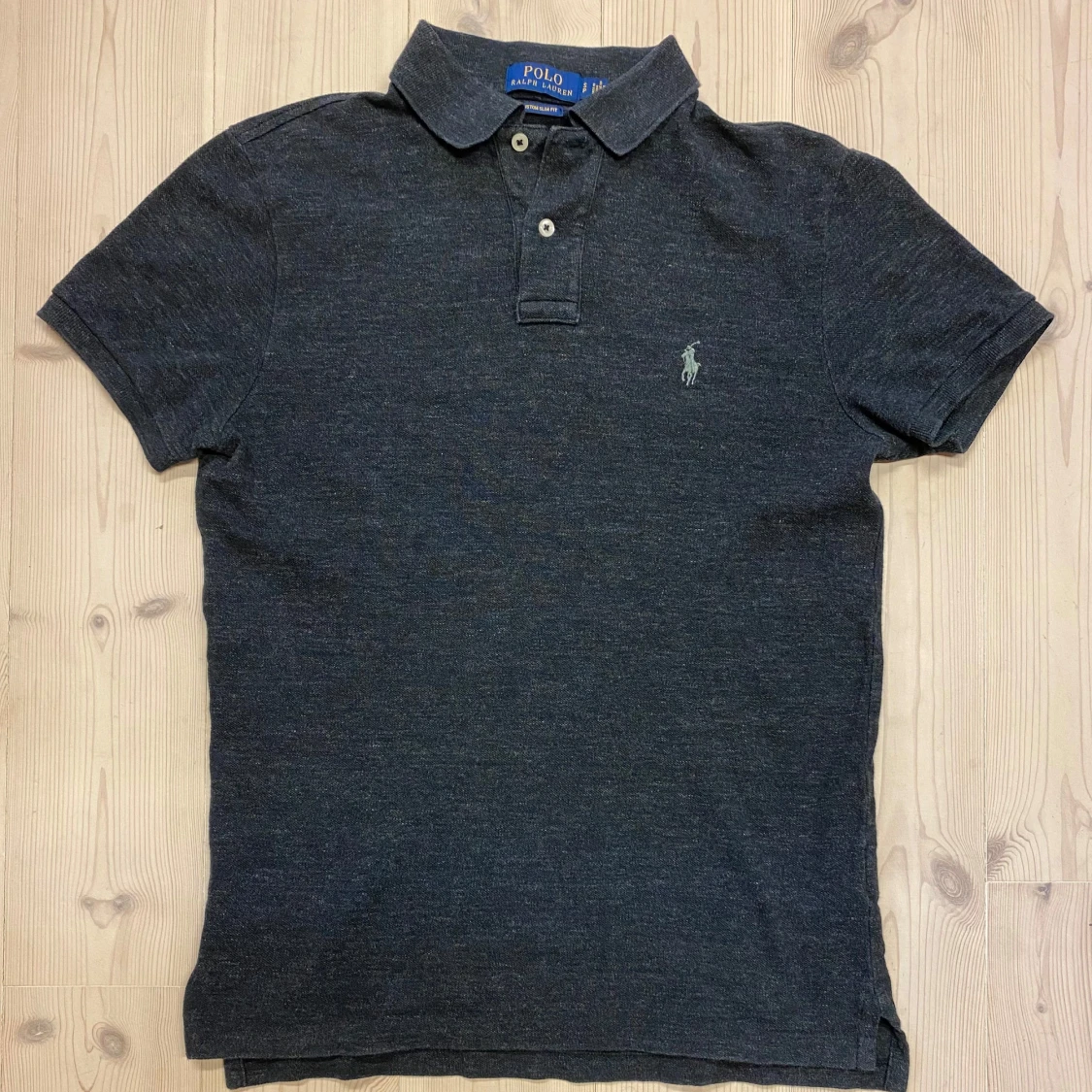 Mörkgrå pikétröja från Polo Ralph Lauren - 1