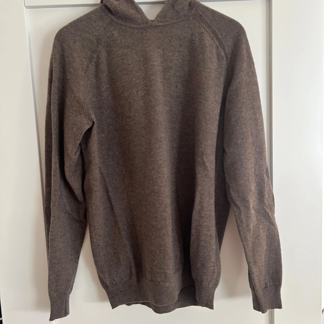 Brun hoodie i ullblandning