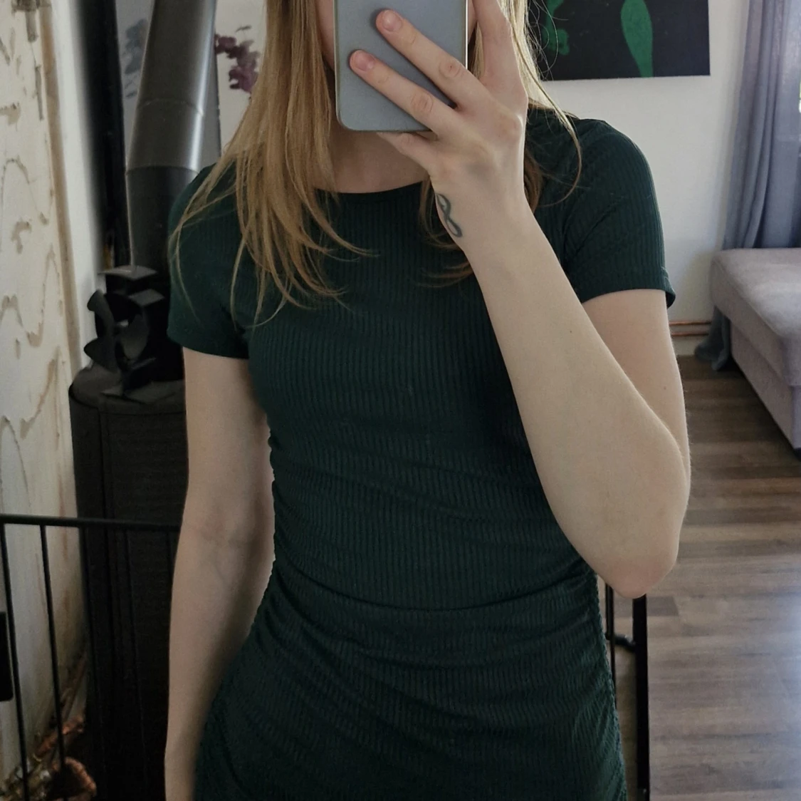 Mörkgrön ribbad klänning från SHEIN - 1