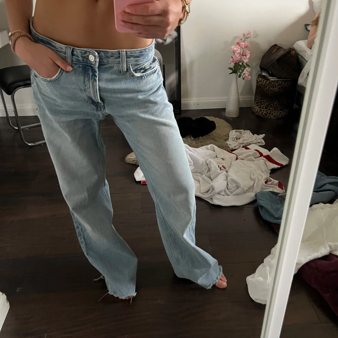 Ljusblåa raka jeans - 1