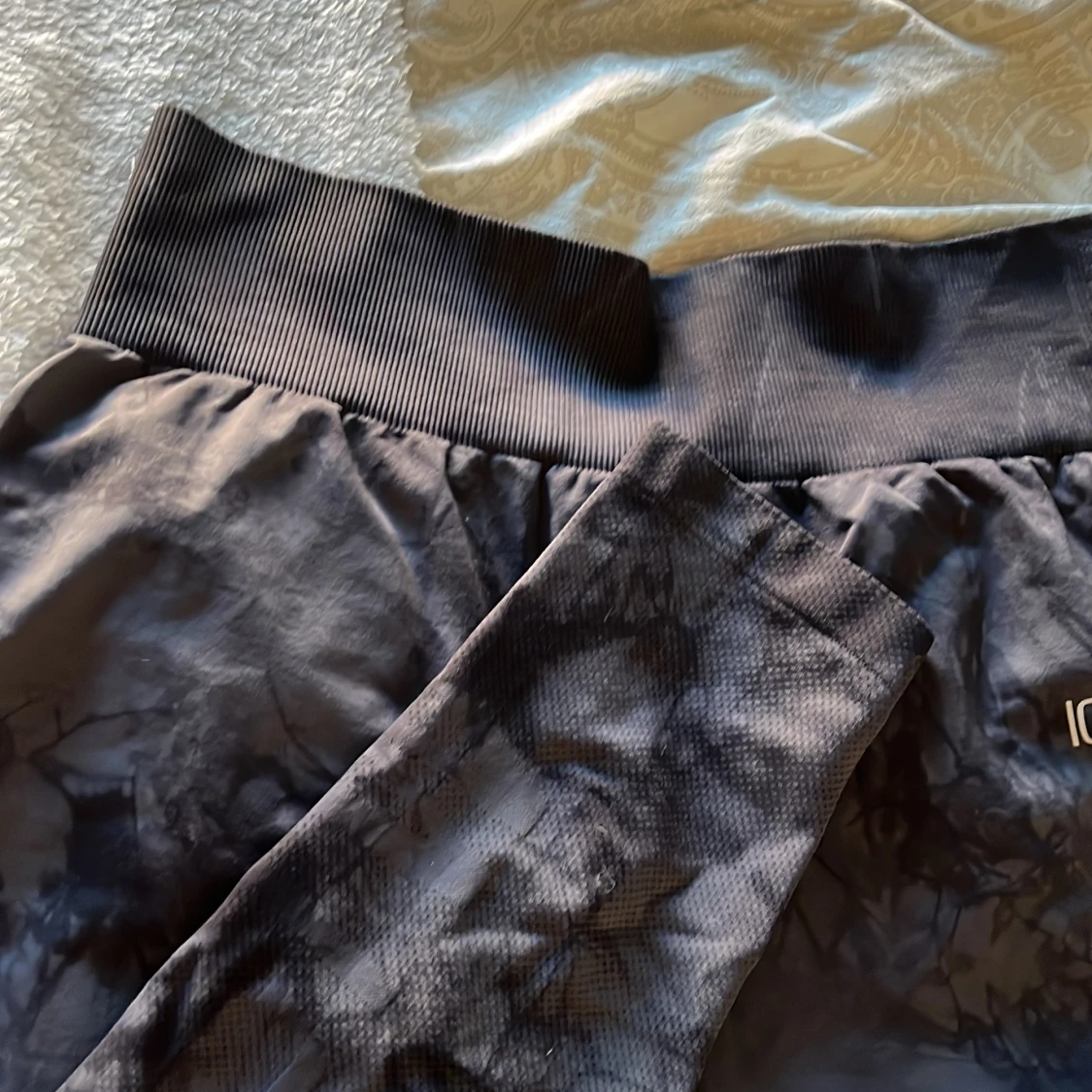 Mörka träningsleggings från ICANIWILL - 2