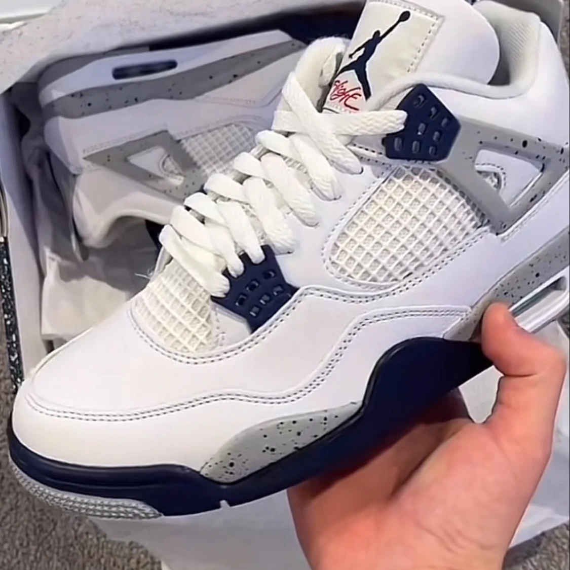 Jordan 4 Midnight Navy - 2