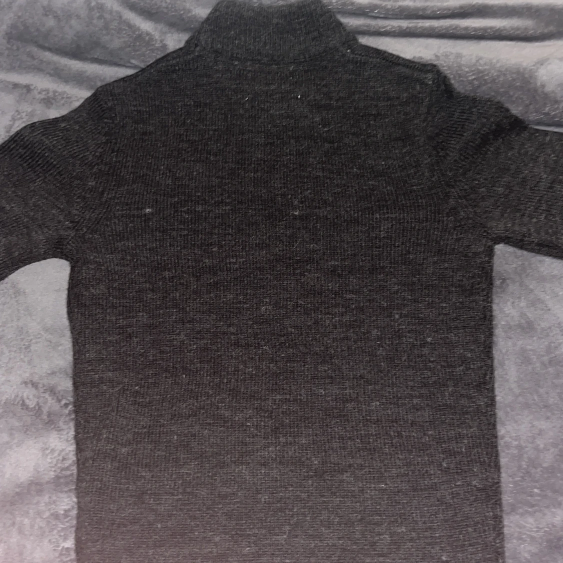 Mörkgrå stickad tröja från Pier One - 2