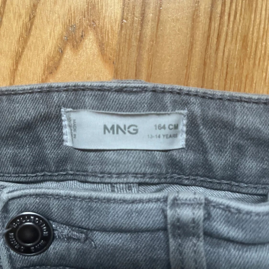 Grå byxor från MNG - 1