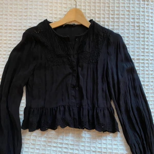 Zara blus - Svart zara blus, supersöt