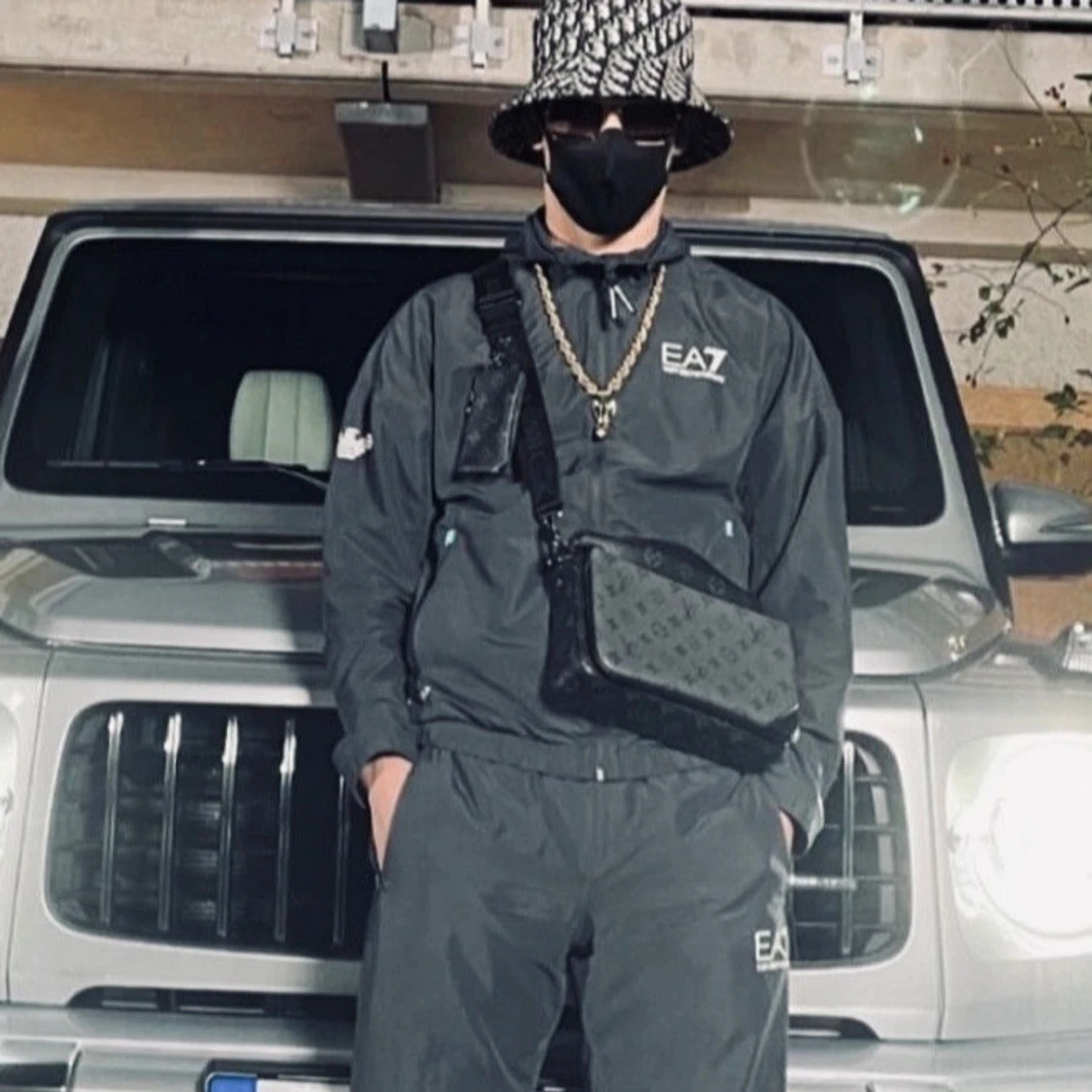 Svarta ea7 tracksuit likadan som g1ocatore - 4