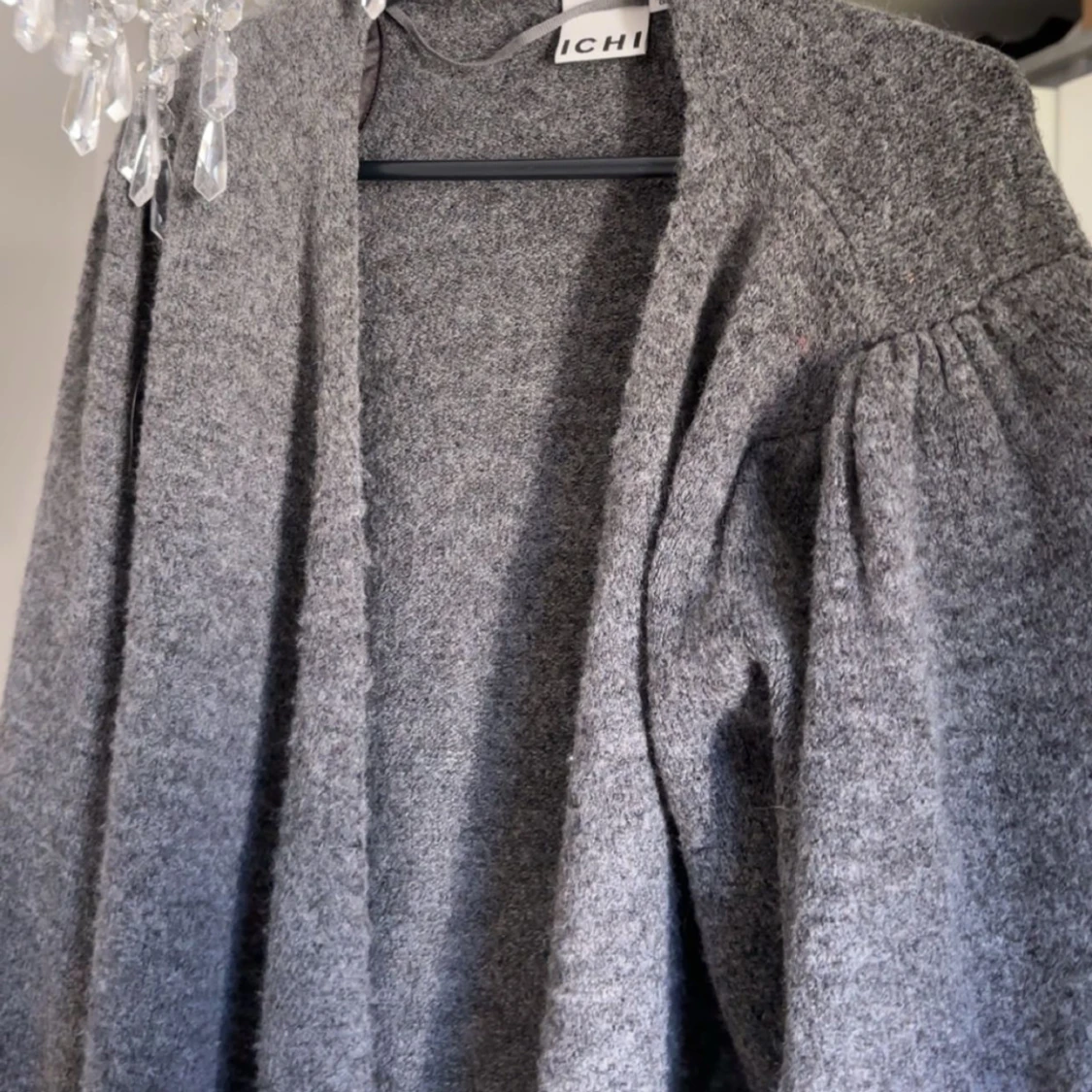 Grå omlottkofta från ICHI - 2