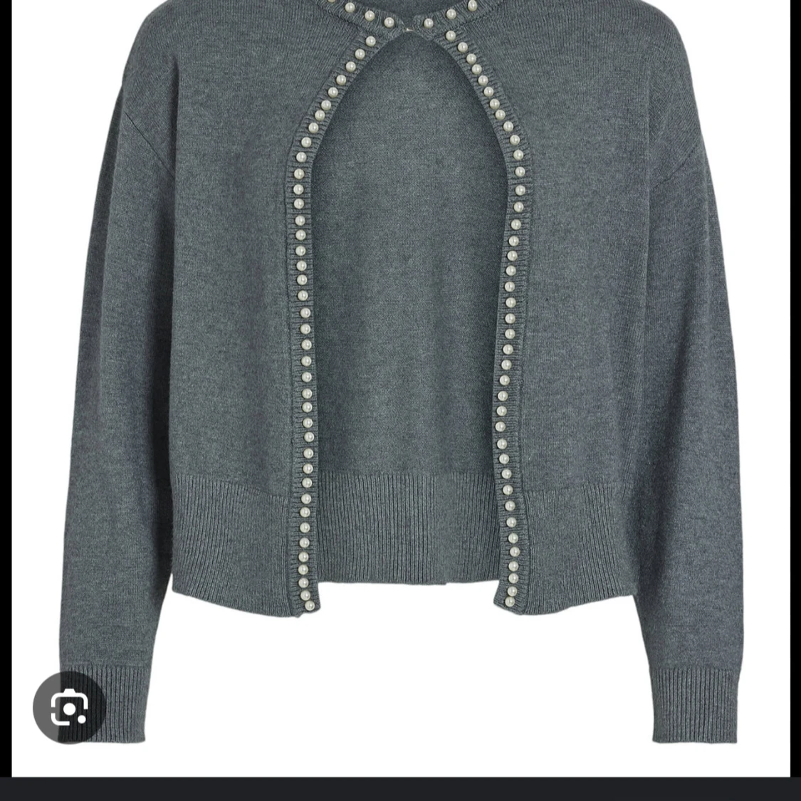 Grå kofta med pärldetaljer från Vila - 1