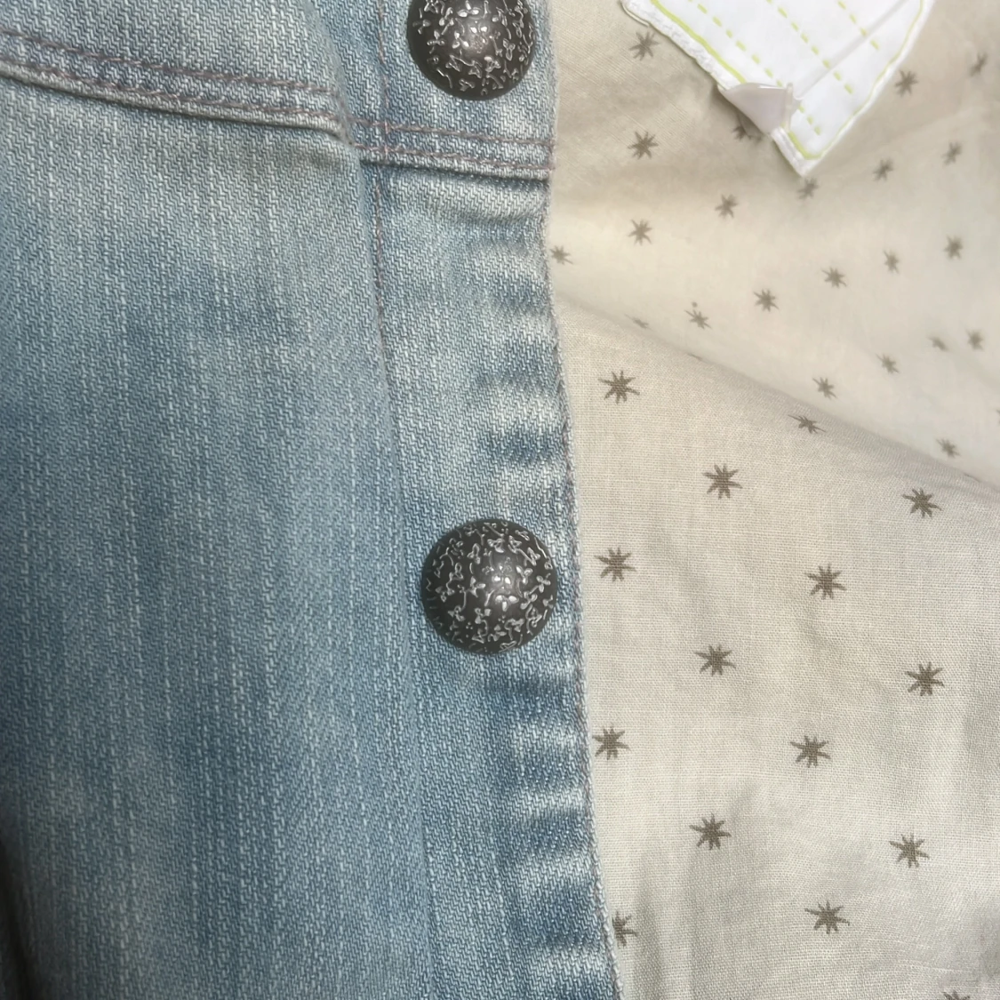 Söt jeansjacka med puffärmar - 3