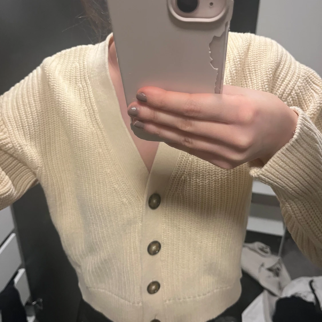 Beige ribbad kofta med knappar - 1