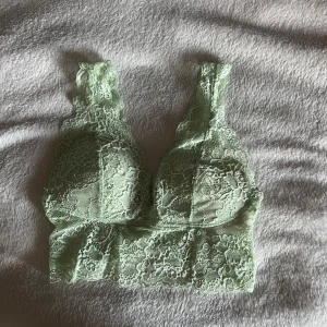 Bralette! - Bralette i mintgrön från CHANGE. Knappt använd!