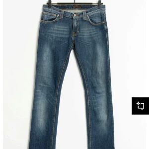 Blå jeans från Nudie - Snygga blå jeans från Nudie. I nyskick. 