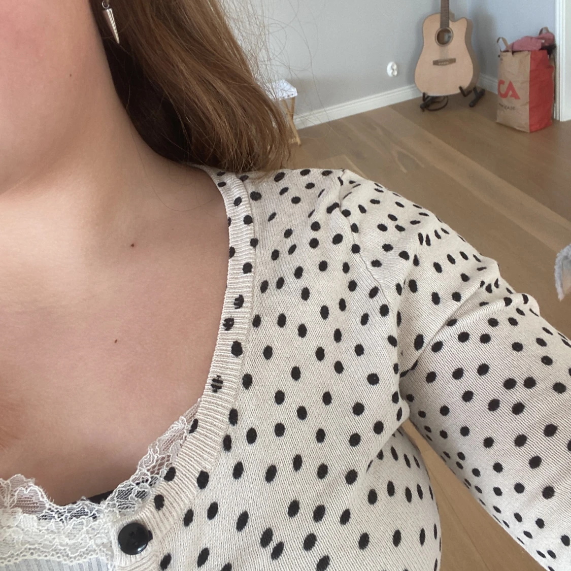 Vit prickig kofta från H&M Divided - 4