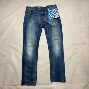 Jacob Cohen jeans  - -model: jacob Cohen slim fit - Conditon:8/10 - size W/32- retail price:5499 SEK J14