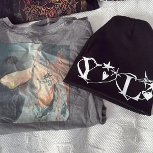 Yung Lean mössa + T-shirt deal - Yung Lean Starz T -shirt (m) + Yung Lean beanie (nyskick)