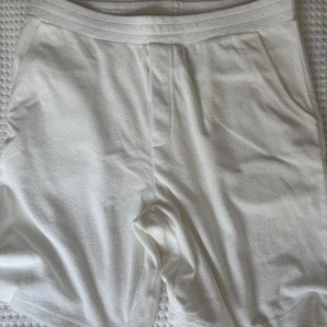 Ciszere shorts - Säljer dessa helt OANVÄNDA Ciszere shorts. Nypris låg på 849kr. Köptes med rabatt så tänker att jag kan tjäna tillbaka lite. Helt perfekt skick
