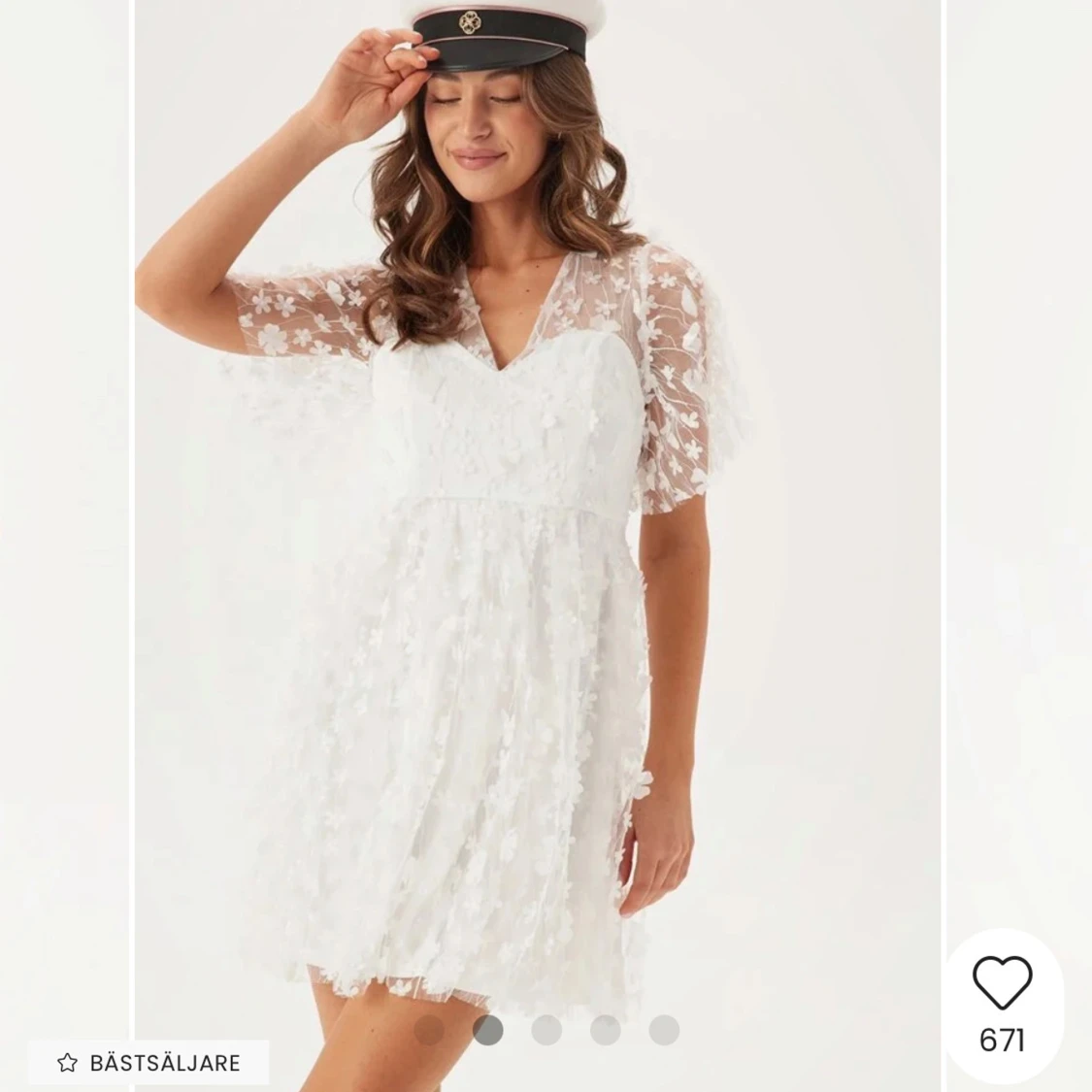 Vit blommig klänning  - 3