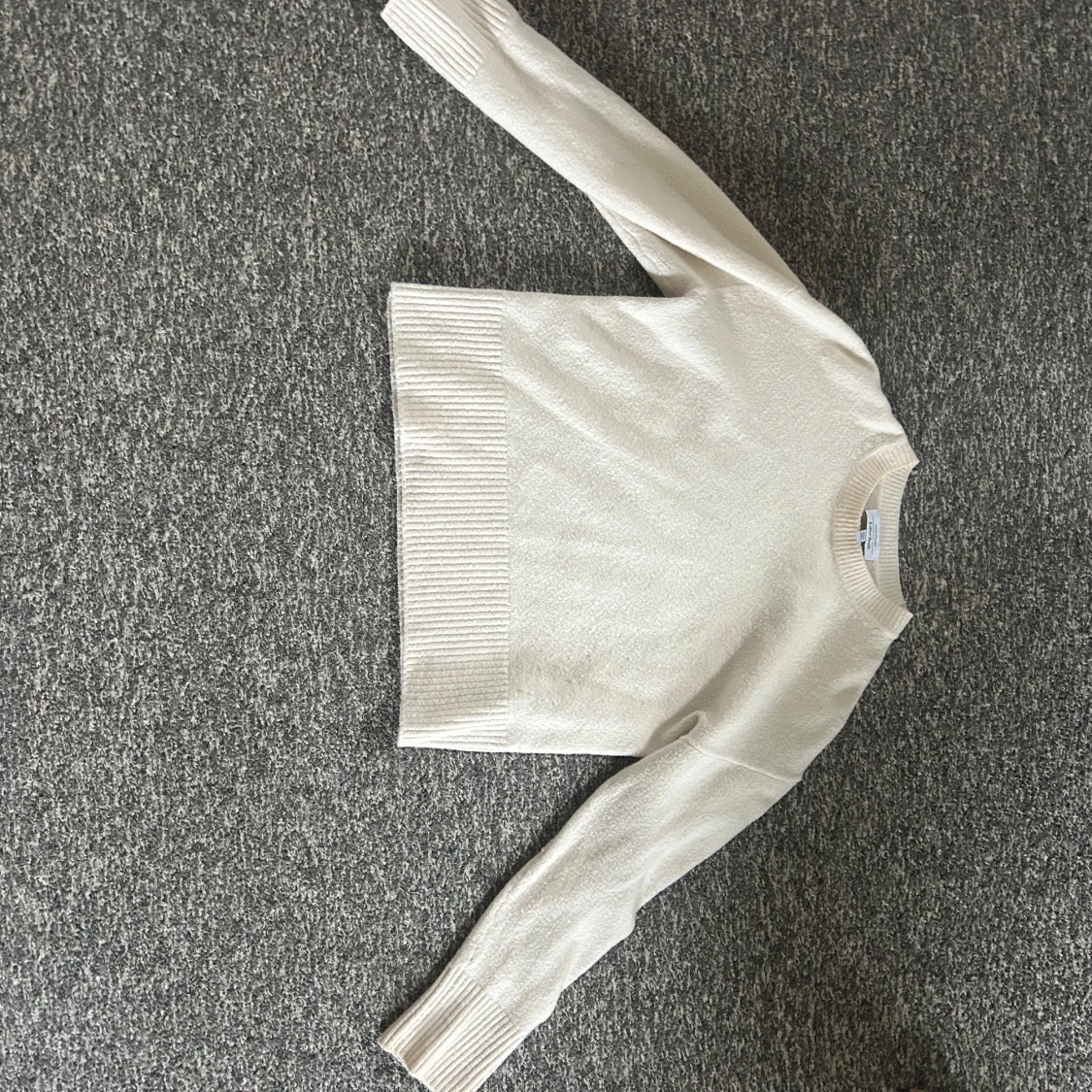 Vit stickad tröja från &OtherStories  - 2