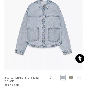 Jeansjacka Zara  - Jeansjacka från Zara 🩵Sparsamt använd, skriv för bilder!