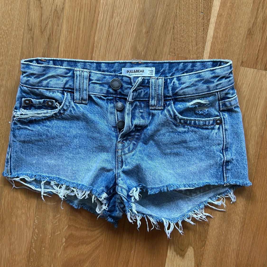 Lowwaist blå jeansshorts från Pull&Bear