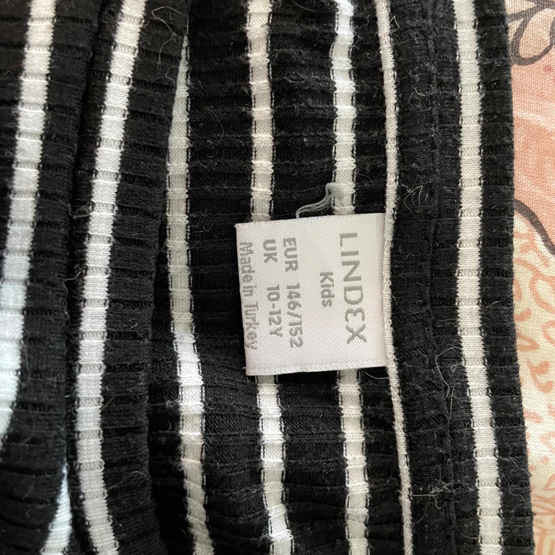 Randig svartvit topp från Lindex - 2