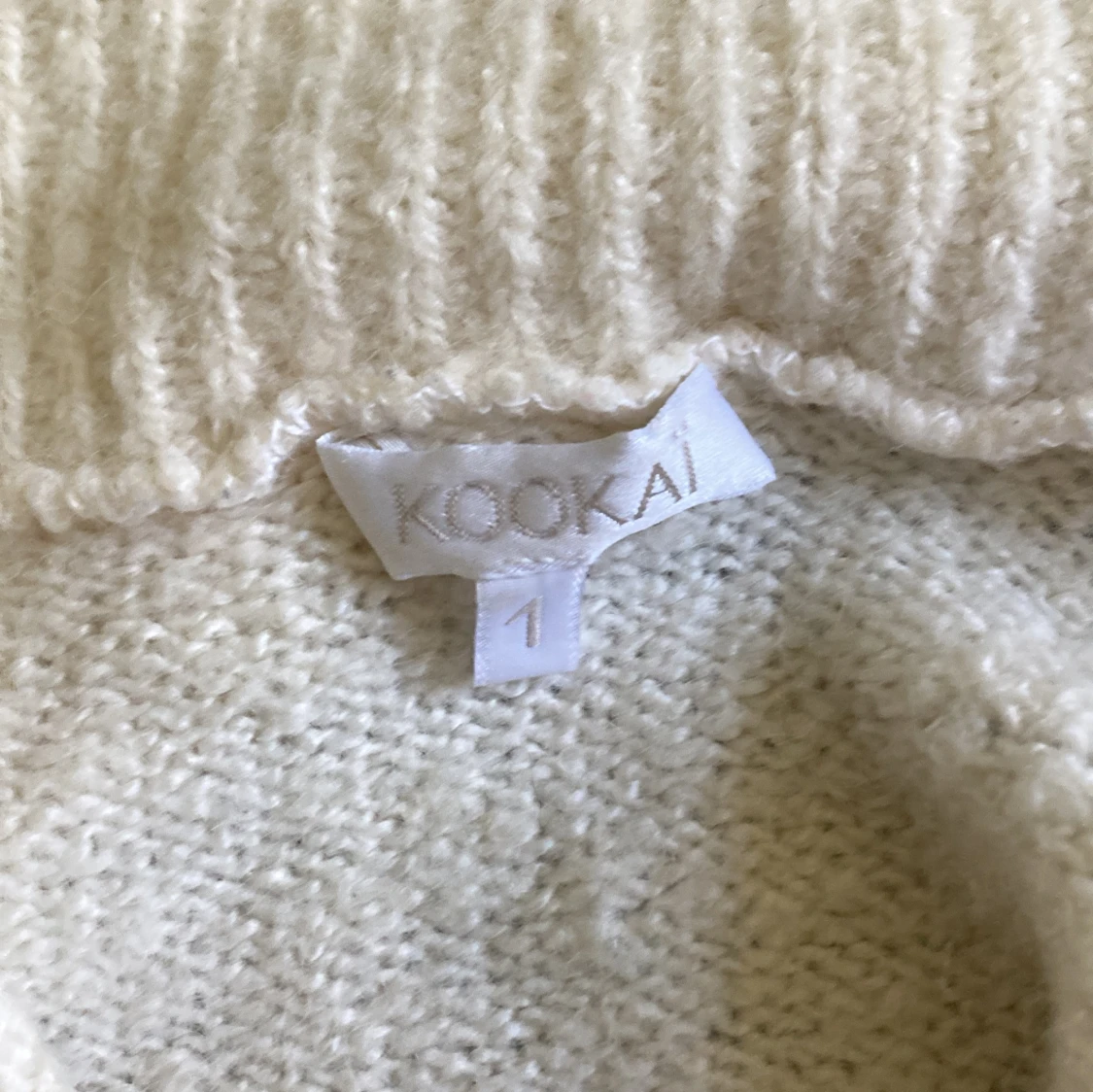 Offshoulder stickad tröja från Kookai - 3