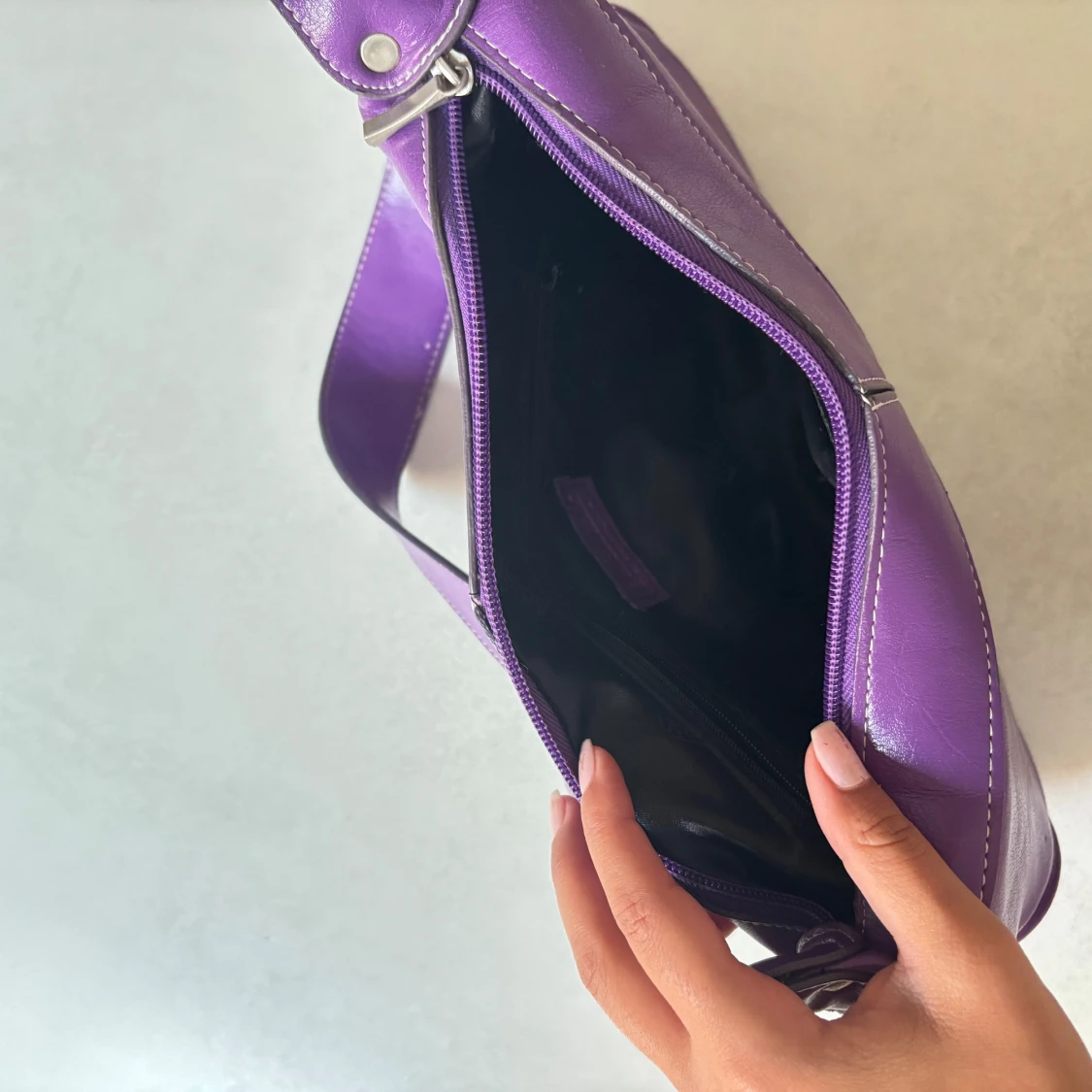 Lila axelväska från Franco Rino - 3