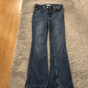 bootcut jeans blå - Blåa Jeans