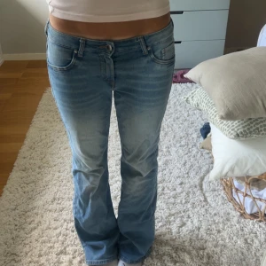 Lågmidjade jeans - Så snygga, nästan helt oanvända🙌🙌
