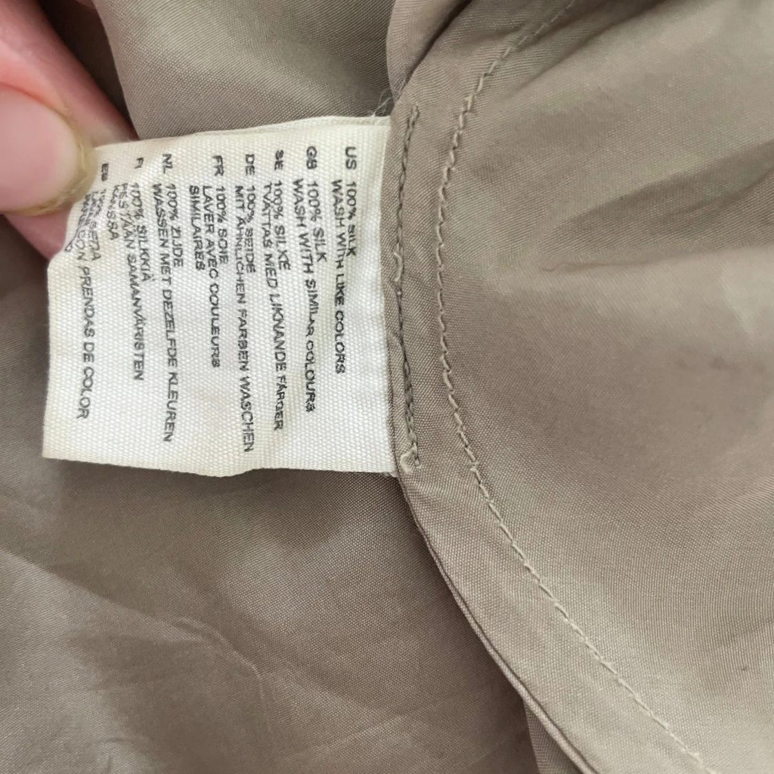 Beige silke linnetopp med spets - 3