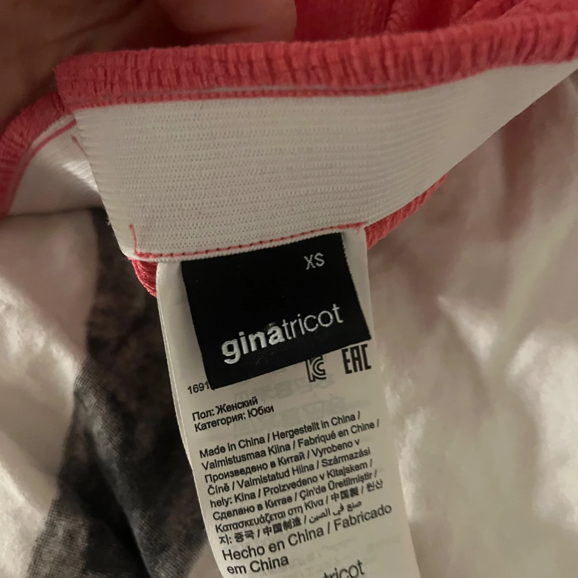 Rosa volangkjol från Gina Tricot - 2