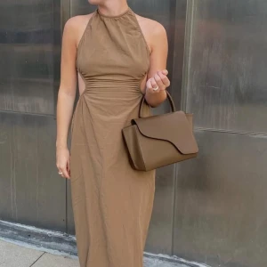 Brun läderväska ATP - Säljer min läderväska i jättefint skick från ATP. Nypris 5200kr