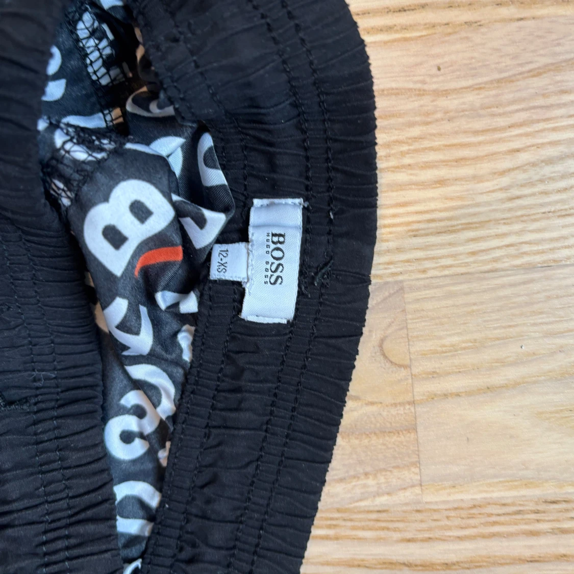 Svarta shorts från Hugo Boss XS - 2
