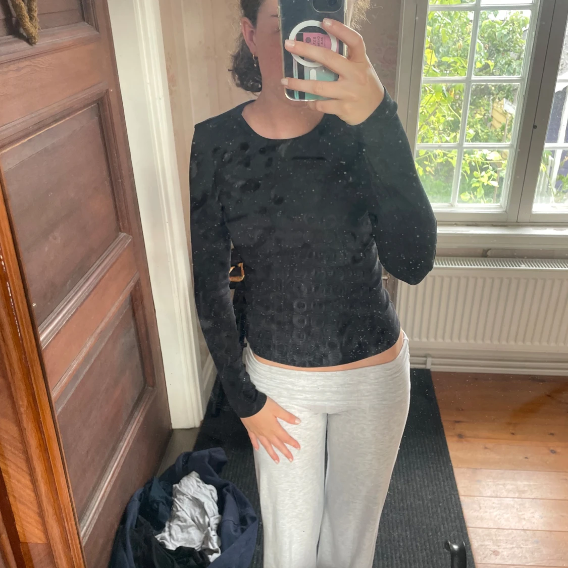 Svart långärmad topp i slim fit - 2