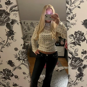 Hm topp sprickig  - Som ny jättefin 